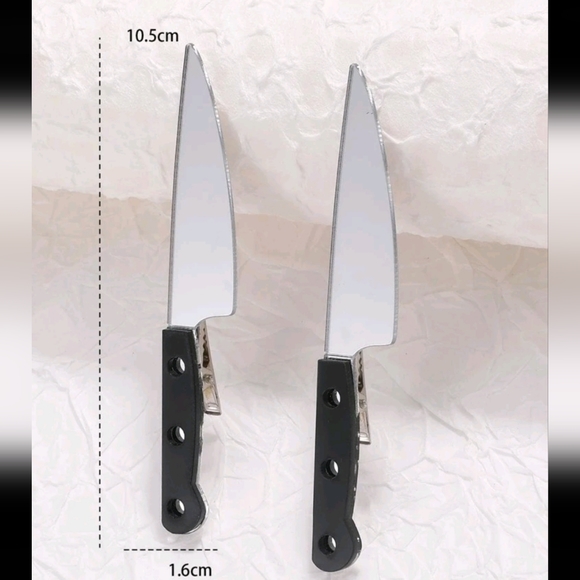 2 Butcher Knife Hairclips - Picture 5 of 16